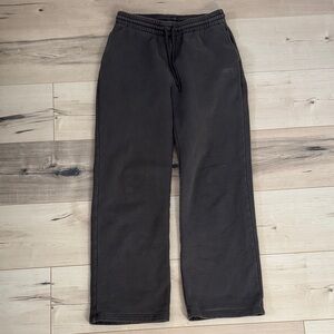 Aritzia Charcoal Drawstring Straight Leg Sweatpants